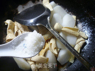 豆结烧萝卜的做法步骤：8