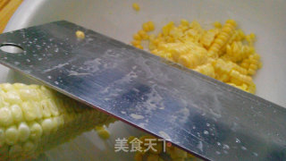 火腿玉米粒（超简单小朋友超爱）的做法步骤：2