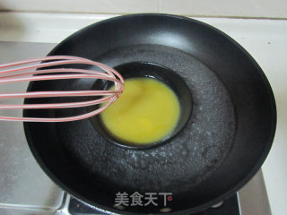 翻糖花朵纸杯蛋糕的做法步骤：1