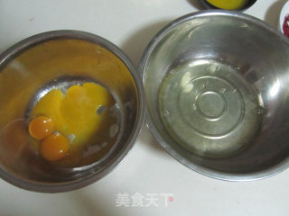翻糖花朵纸杯蛋糕的做法步骤：2