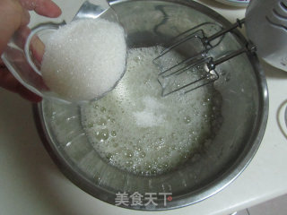 翻糖花朵纸杯蛋糕的做法步骤：4