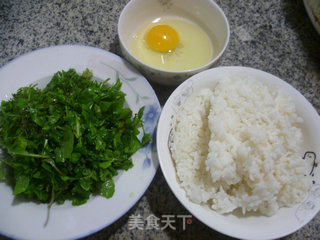 鸡蛋荠菜炒饭的做法步骤：1
