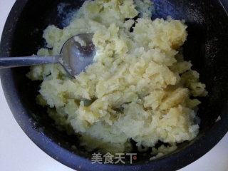 土豆泥的做法步骤：3