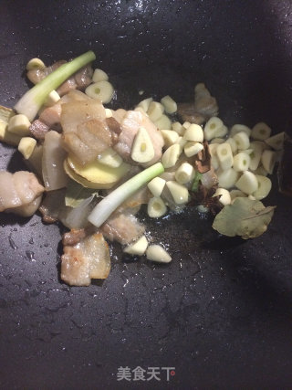 五花肉豆角土豆焖面（生面焖制）的做法步骤：3