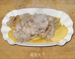 苹果炒里脊的做法步骤：11