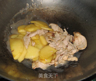 苹果炒里脊的做法步骤：15