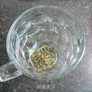 枸杞绿茶的做法步骤：2