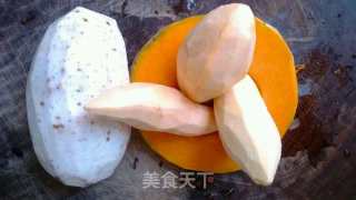 地瓜三鲜的做法步骤：2