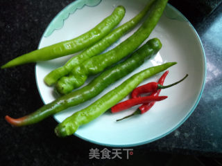 机压豆腐炒腊肉的做法步骤：2