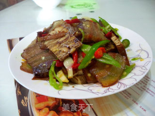 机压豆腐炒腊肉的做法步骤：11