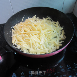 干锅土豆丝的做法步骤：6