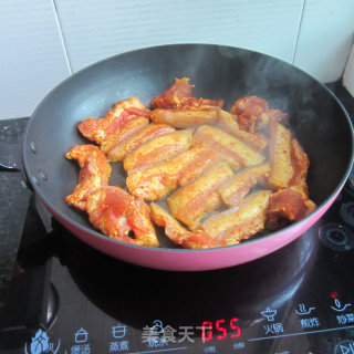 无油也能煎香肉的做法步骤：4