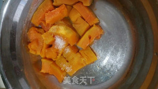 紫薯南瓜饼的做法步骤：2