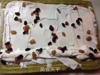 抹茶蛋糕卷的做法步骤：7