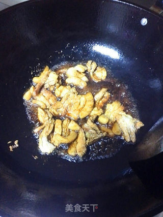 山芹小炒肉的做法步骤：7