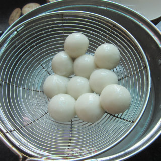 桂圆荔枝煮汤圆的做法步骤：7