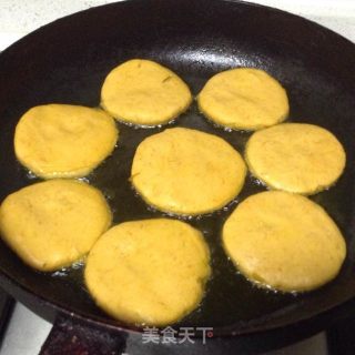 香香甜甜的南瓜饼的做法步骤：5