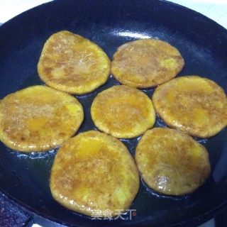 香香甜甜的南瓜饼的做法步骤：6