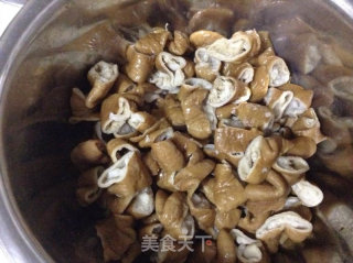 火爆肥肠的做法步骤：2
