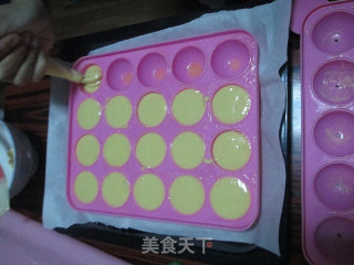 棒棒糖蛋糕  cakepops棒棒糖蛋糕的做法步骤：10