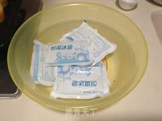 周末下午点心------------芒果布丁的做法步骤：6