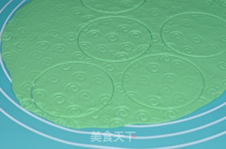 翻糖小熊纸杯蛋糕的做法步骤：16