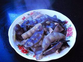 肉烧紫扁豆的做法步骤：9