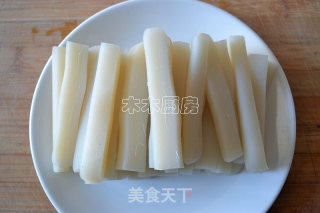 韩式辣酱炒年糕的做法步骤：2