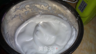 彩色巧克力豆奶油蛋糕的做法步骤：1