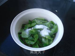红油扁豆的做法步骤：4