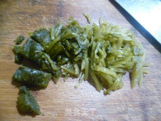 雪菜青椒炒香菇的做法步骤：4