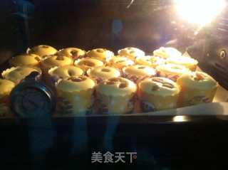 葡萄干棉花纸杯蛋糕的做法步骤：9