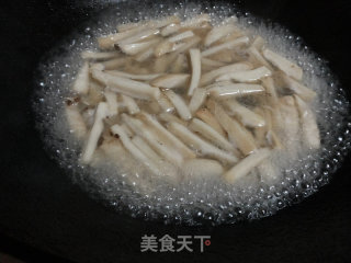 核仁菌菇鸡柳的做法步骤：10