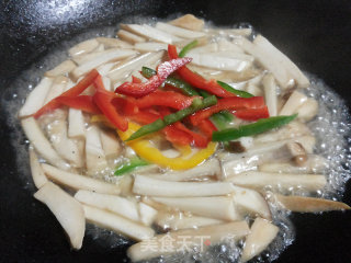核仁菌菇鸡柳的做法步骤：11
