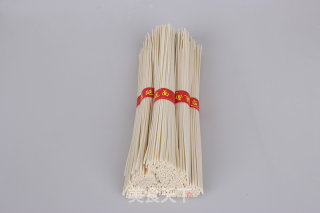番茄牛肉面的做法步骤：2
