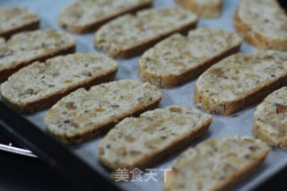 意大利脆饼的做法步骤：7