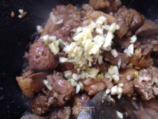茶树菇焖鹅肉的做法步骤：7