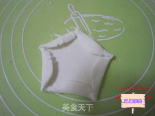 蔓越莓梅花蒸饺的做法步骤：5