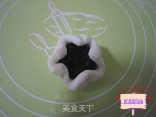蔓越莓梅花蒸饺的做法步骤：6