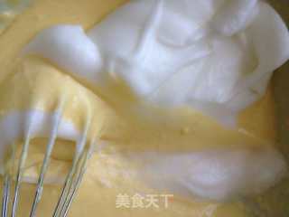 懒人电饭煲戚风的做法步骤：5