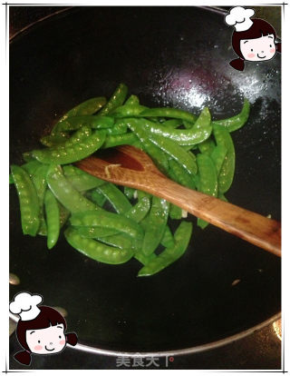 仙草阁私房菜（蔬菜大棚）--蚝油版（香菇荷兰豆）的做法步骤：4
