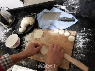 手工饺子的做法步骤：3