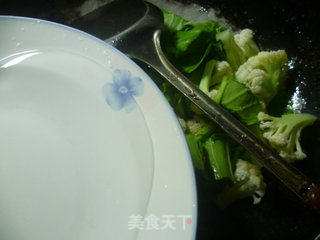 油菜蕻炒花菜的做法步骤：4