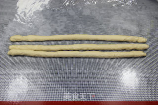 圣诞花环面包的做法步骤：16