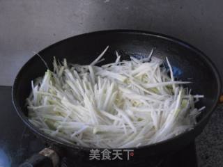 尖椒炒苤蓝的做法步骤：5