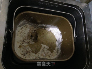 枣泥香蕉土司的做法步骤：4