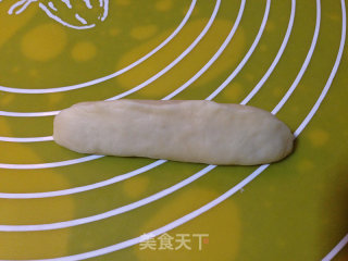 火腿粒开花面包的做法步骤：1