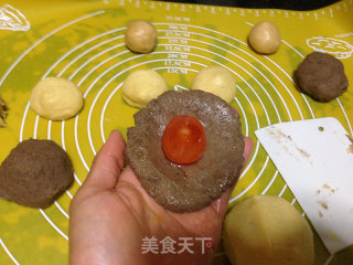 咸蛋黄绿豆沙菠萝饼的做法步骤：9