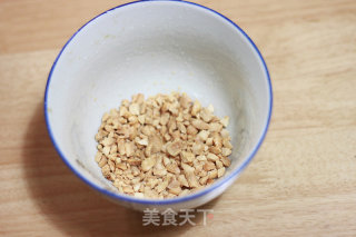 小小改变带来的惊喜美味——花生芝麻酥饼的做法步骤：1