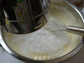 新年翻糖蛋糕---用心来做的新年礼物的做法步骤：5